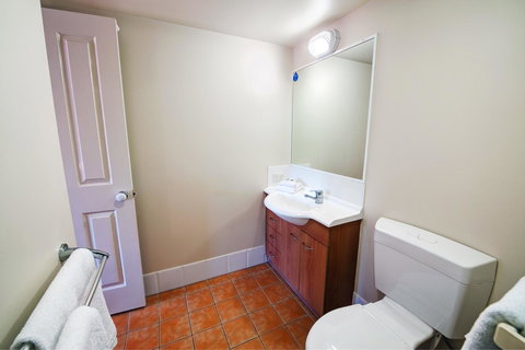 Turtle Beach Resort - QLD Tourism 16