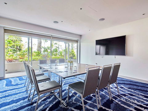 Novotel Cairns Oasis Resort - QLD Tourism 44