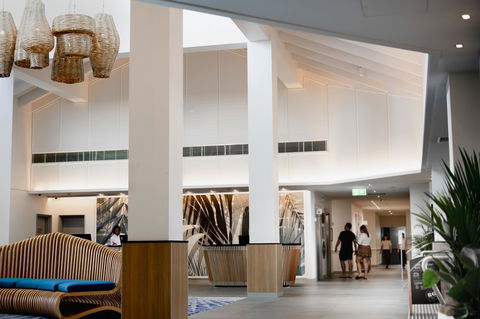 Novotel Cairns Oasis Resort - QLD Tourism 11