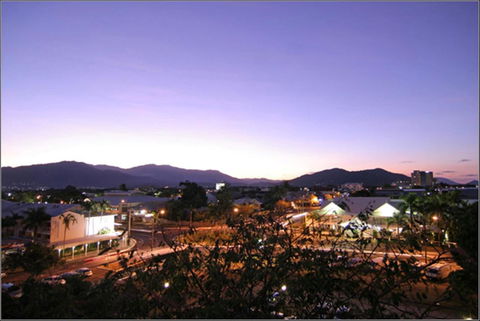Novotel Cairns Oasis Resort - QLD Tourism 39