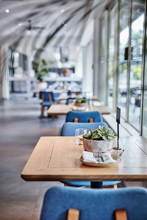 Novotel Cairns Oasis Resort - QLD Tourism 19