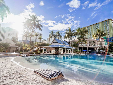 Novotel Cairns Oasis Resort - QLD Tourism 0