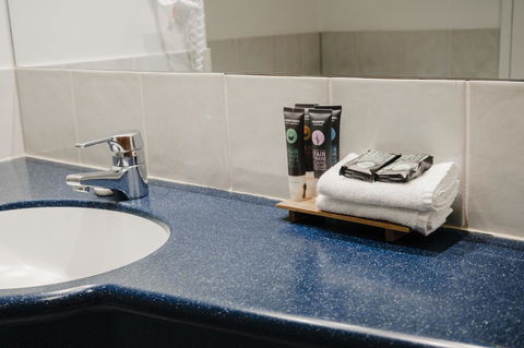 Novotel Cairns Oasis Resort - QLD Tourism 24