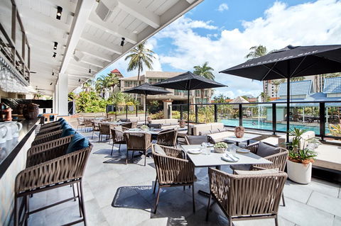 Novotel Cairns Oasis Resort - QLD Tourism 31