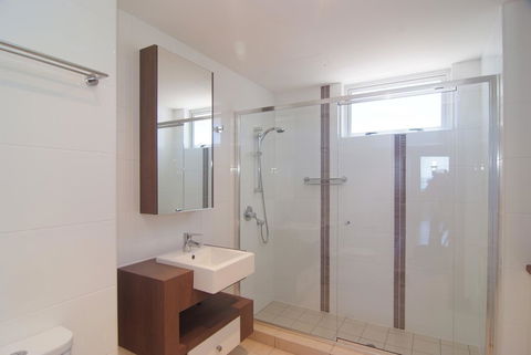 Coral Cove Apartments - QLD Tourism 10