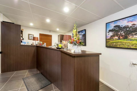 Sugar Country Motor Inn - QLD Tourism 12