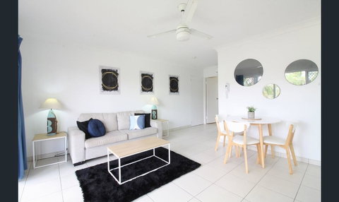 Bay Of Palms - Queensland Tourism 21
