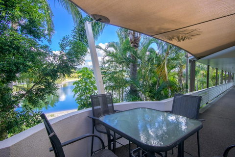 Bay Of Palms - Queensland Tourism 19