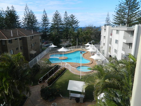 2nd Avenue Beachside Apartments - QLD Tourism 16