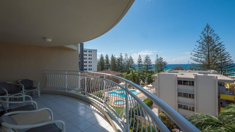 2nd Avenue Beachside Apartments - QLD Tourism 3