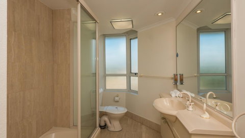 2nd Avenue Beachside Apartments - QLD Tourism 13