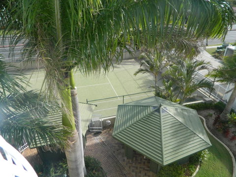 2nd Avenue Beachside Apartments - QLD Tourism 14