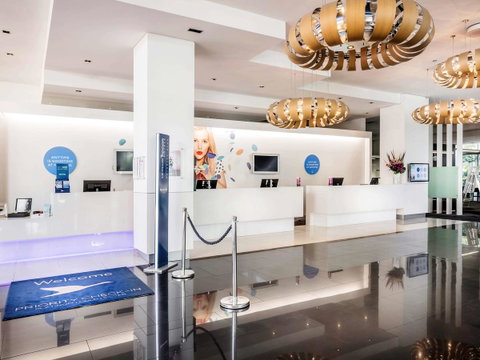 Amora Hotel Brisbane - QLD Tourism 23