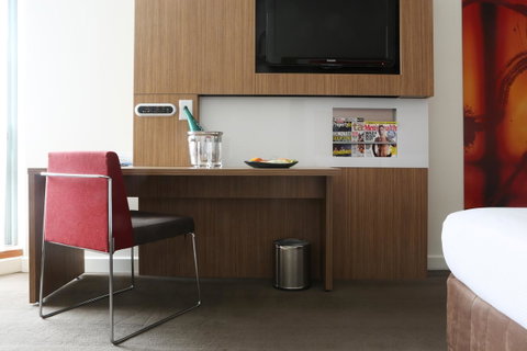 Amora Hotel Brisbane - QLD Tourism 1