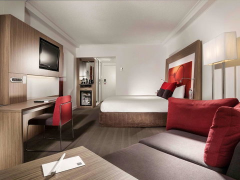 Amora Hotel Brisbane - QLD Tourism 9