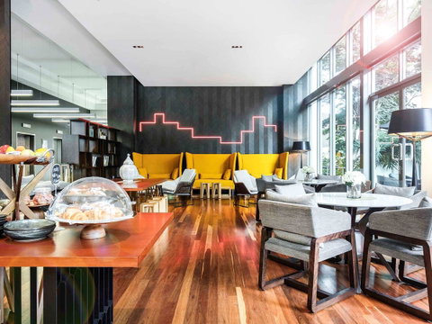 Amora Hotel Brisbane - QLD Tourism 43