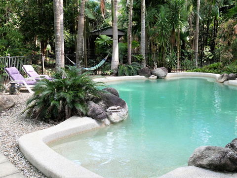 Boutique Bungalows - QLD Tourism 10