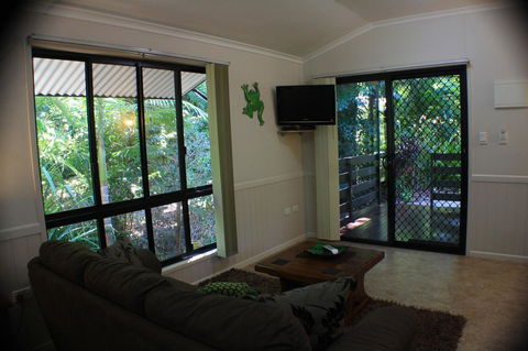 Boutique Bungalows - QLD Tourism 39