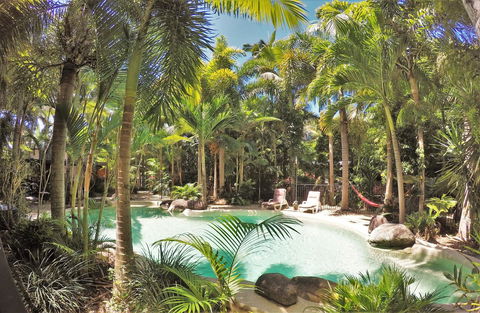 Boutique Bungalows - QLD Tourism 0