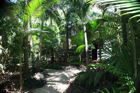 Boutique Bungalows - QLD Tourism 30