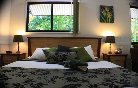 Boutique Bungalows - QLD Tourism 41