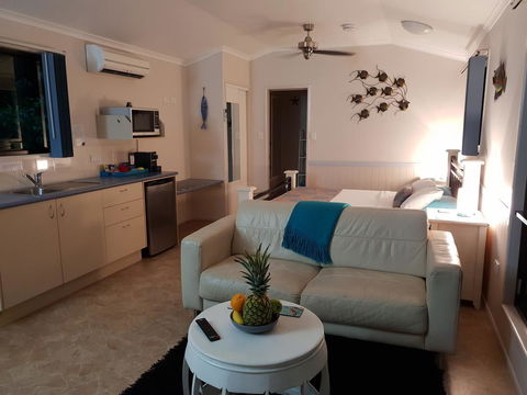 Boutique Bungalows - QLD Tourism 5