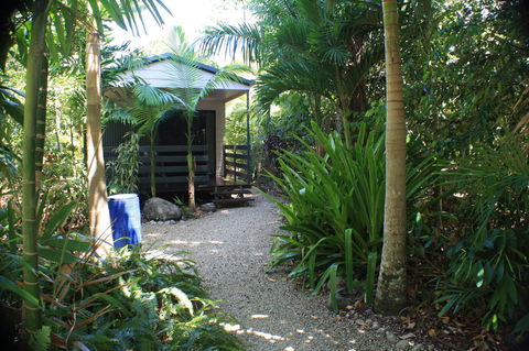 Boutique Bungalows - QLD Tourism 37
