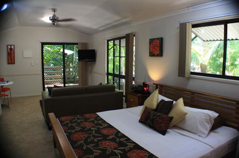 Boutique Bungalows - QLD Tourism 29