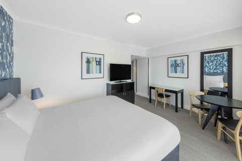 Vibe Hotel Gold Coast - QLD Tourism 10