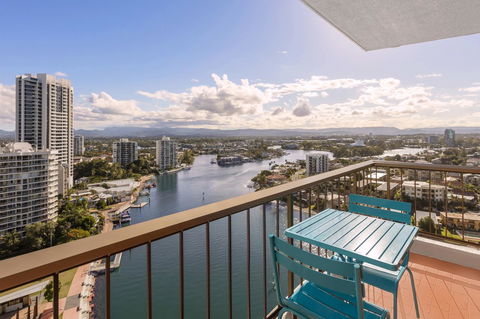 Vibe Hotel Gold Coast - QLD Tourism 5