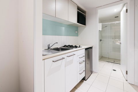 Gabba Central Apartments - QLD Tourism 7