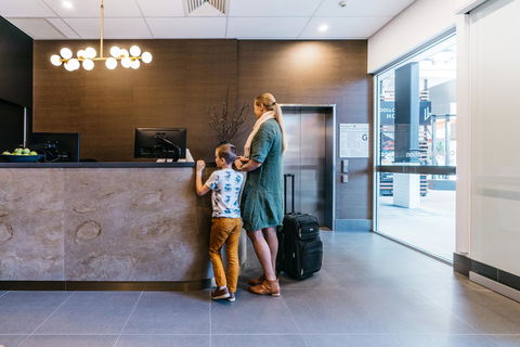 Gabba Central Apartments - QLD Tourism 5