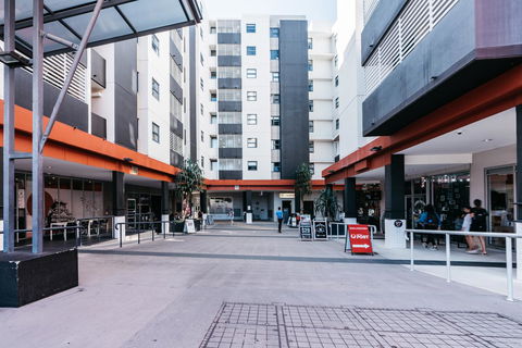 Gabba Central Apartments - QLD Tourism 3