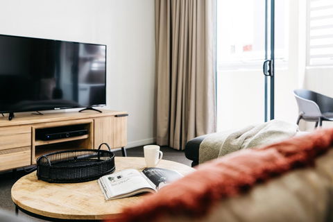 Gabba Central Apartments - QLD Tourism 11