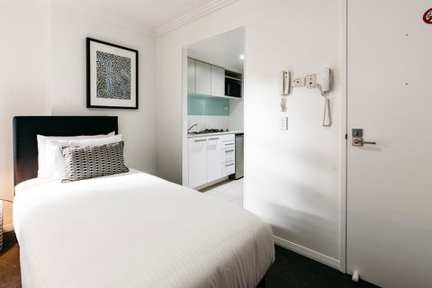 Gabba Central Apartments - QLD Tourism 23