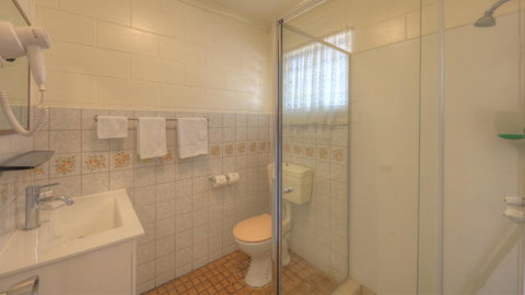 The Park Motel - QLD Tourism 26