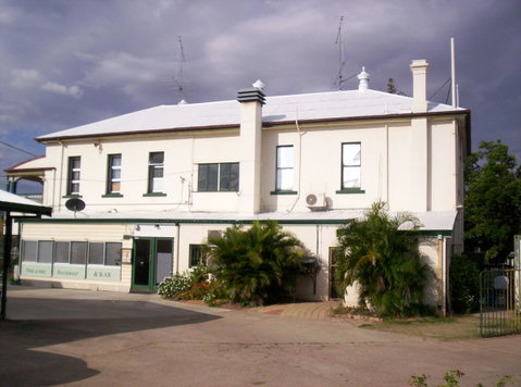 The Park Motel - QLD Tourism 36