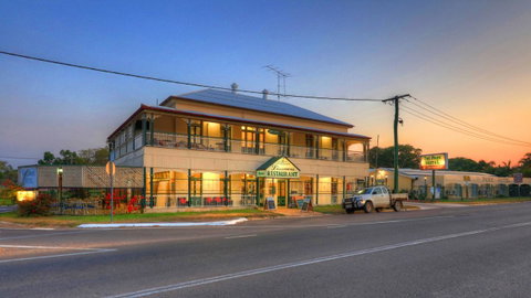 The Park Motel - QLD Tourism 8