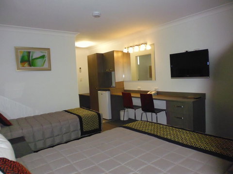 Burke & Wills Motor Inn - Queensland Tourism 15
