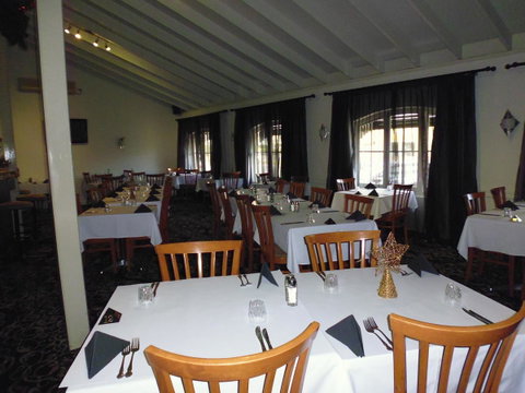 Burke & Wills Motor Inn - Queensland Tourism 7