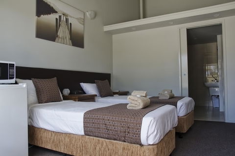 Kallangur Motel - QLD Tourism 6