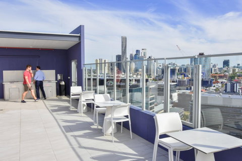 Belise Apartments - QLD Tourism 10