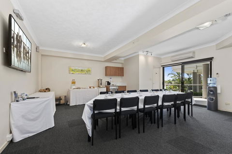 La Vida On Anzac - QLD Tourism 14