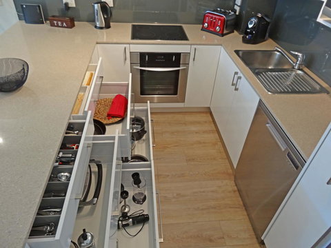 Waterfront Resort Villa With Buggy - QLD Tourism 6