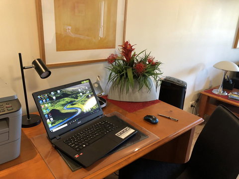 Waterfront Resort Villa With Buggy - QLD Tourism 17