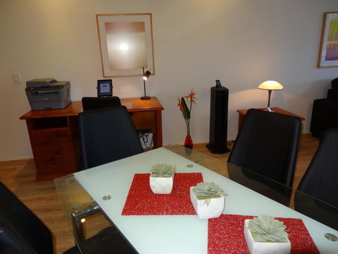 Waterfront Resort Villa With Buggy - QLD Tourism 8