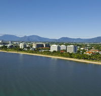 Holiday Inn Cairns Harbourside - QLD Tourism