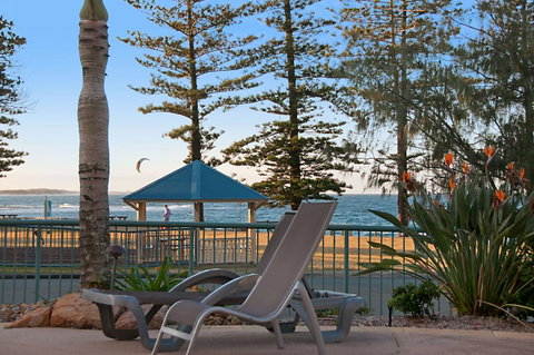 The Norfolks On Moffat Beach - QLD Tourism 12