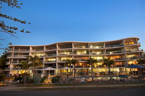 The Norfolks On Moffat Beach - QLD Tourism 44