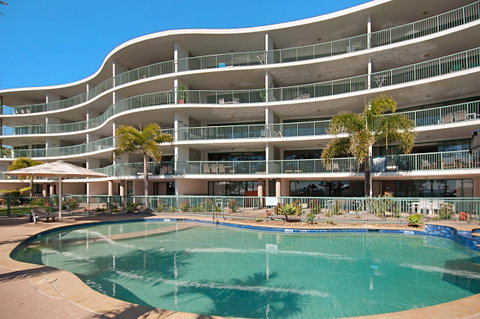 The Norfolks On Moffat Beach - QLD Tourism 41